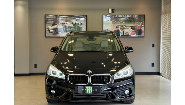 BMW 220i