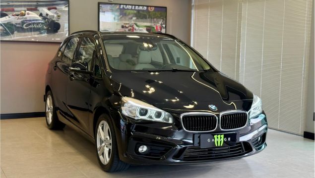 BMW 220i