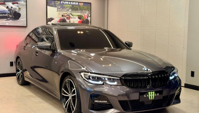 BMW 320i