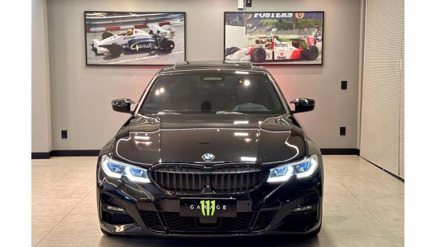 BMW 330i