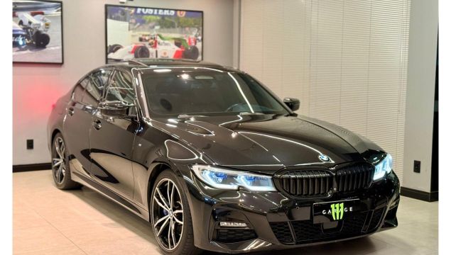 BMW 330i