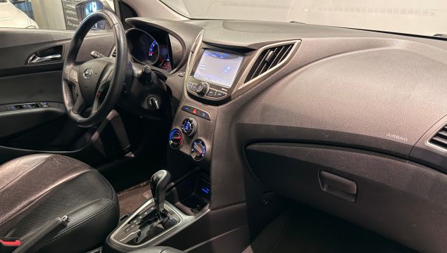 Hyundai HB20X